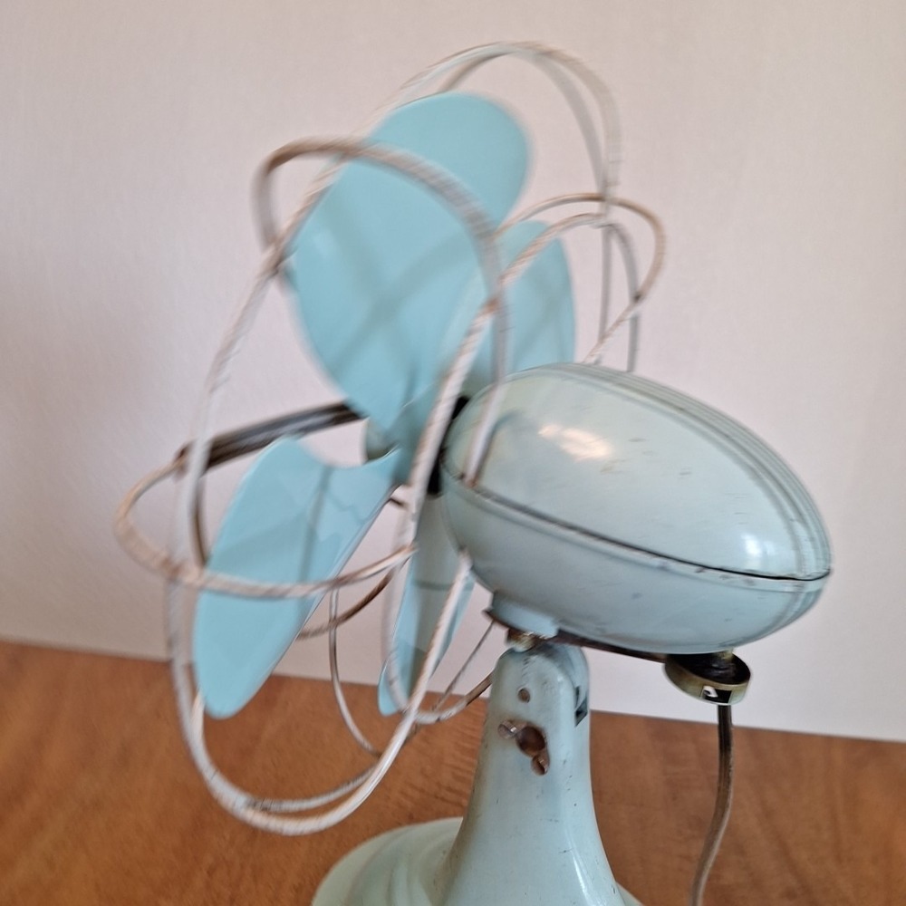 RARE Vintage Antique Westinghouse Desk Table Fan LIGHT BLUE Electric Working - Picture 12 of 14